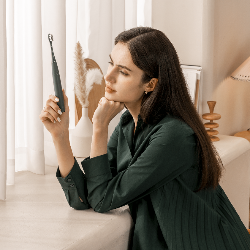 Can You Bring an Electric Toothbrush on a Plane - Oclean FAQs