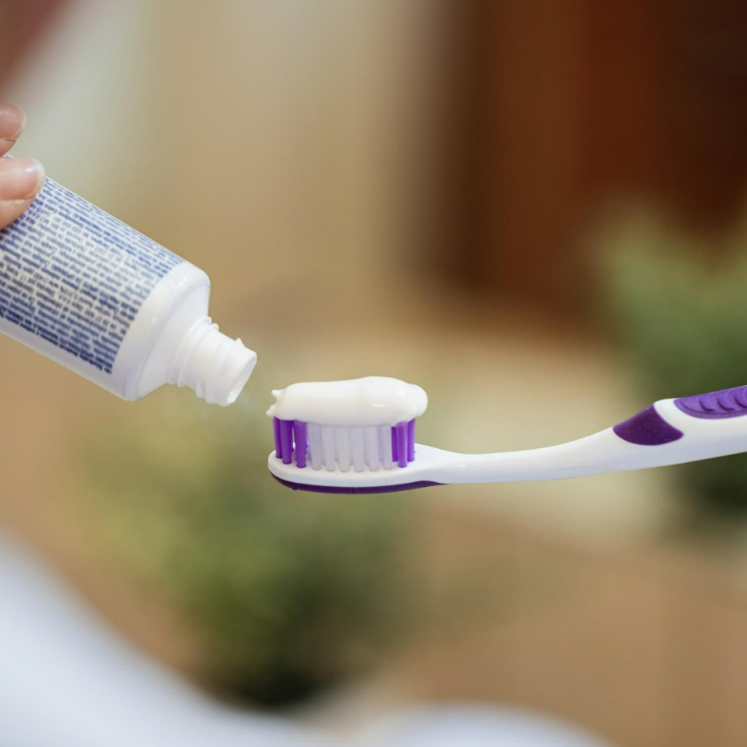 Why Avoid Fluoride in Toothpaste? The Ultimate Guide for You - Oclean FAQs
