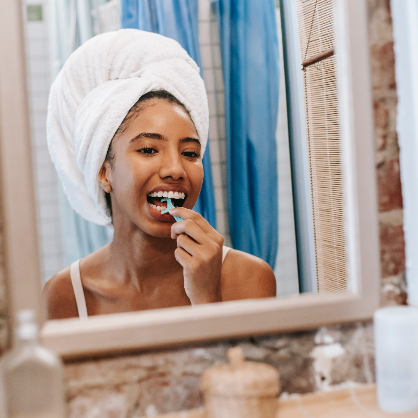 Why do My Teeth Hurt after Flossing - Oclean Blog FAQ